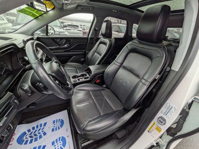 Used 2021 Lincoln Corsair AWD w/ Premium Package image 8