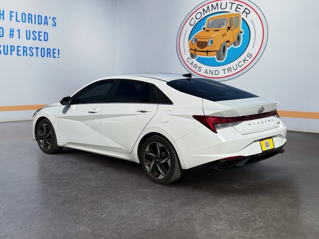 Used 2021 Hyundai Elantra Limited w/ Cargo Package image 4