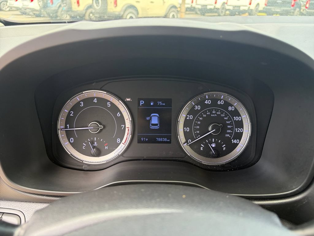 Used 2020 Hyundai Venue SEL FWD image 10