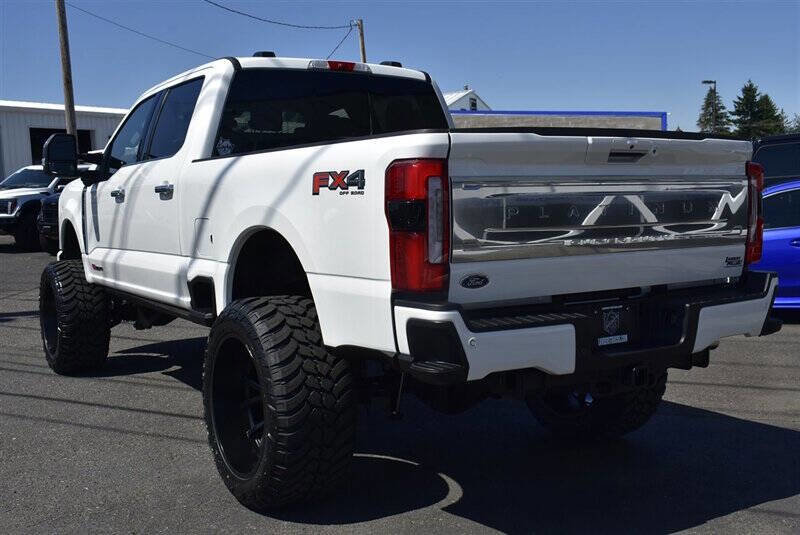 Used 2024 Ford F350 Platinum image 3