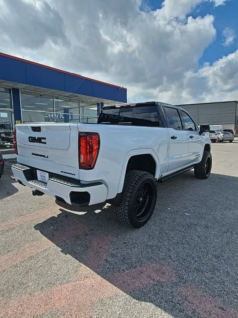 Used 2026 GMC Sierra 1500 Denali AWD/4WD image 9