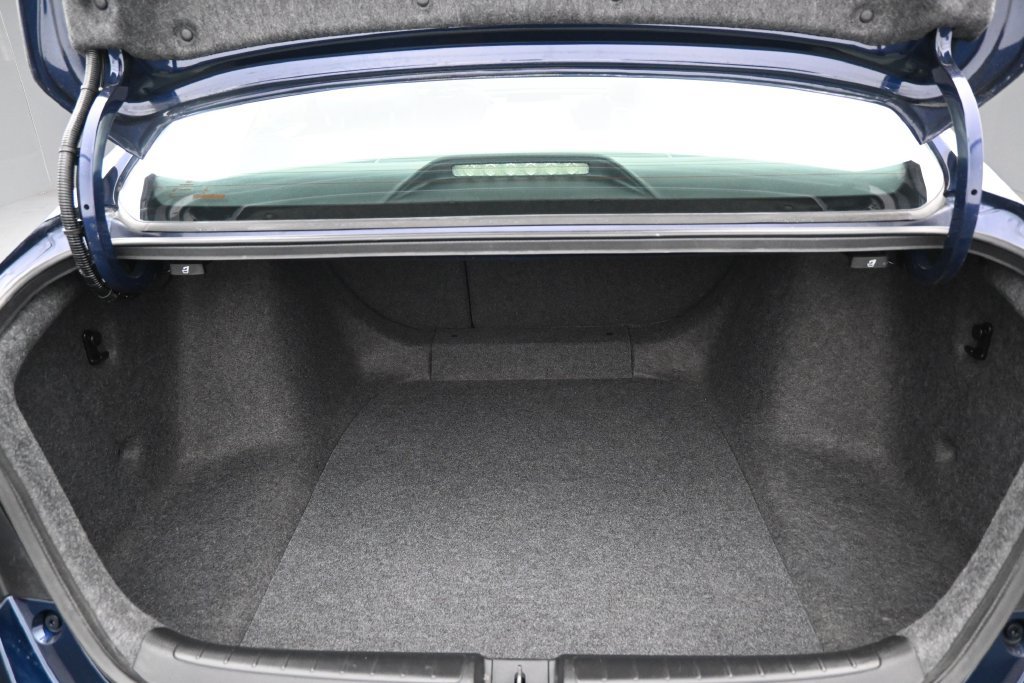 Used 2018 Honda Accord EX image 32
