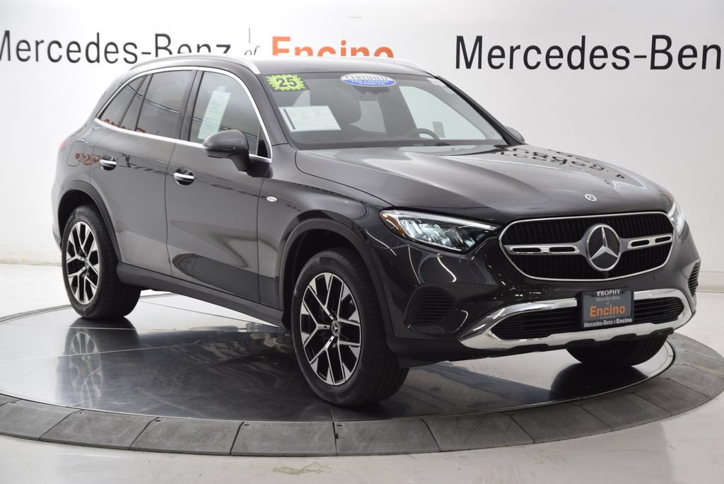 Used 2025 Mercedes-Benz GLC 350e 4MATIC image 8