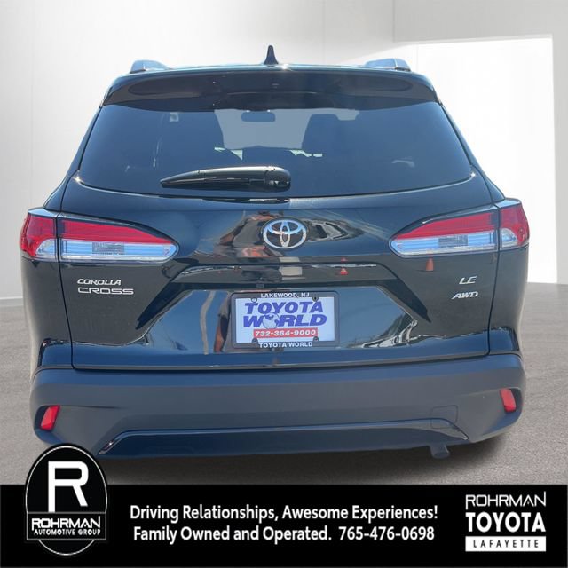 Used 2023 Toyota Corolla Cross LE w/ Moonroof Package AWD/4WD image 5