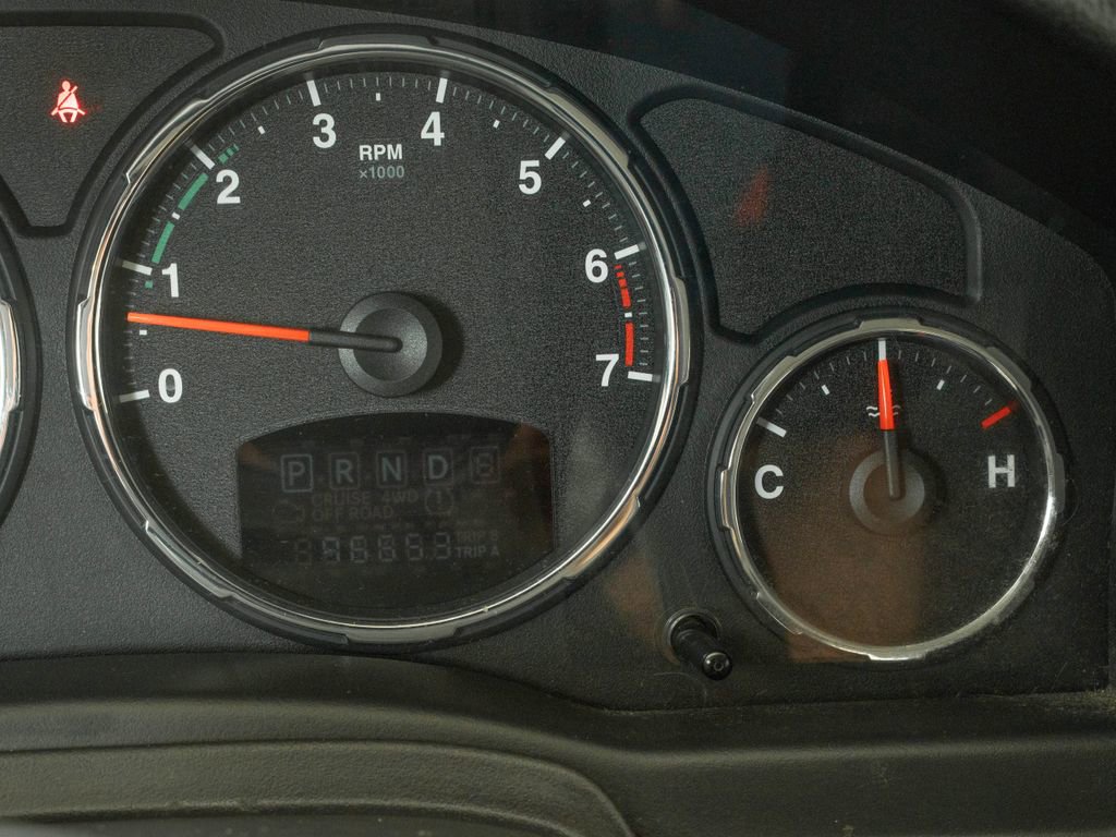 Used 2012 Jeep Liberty Sport RWD image 29