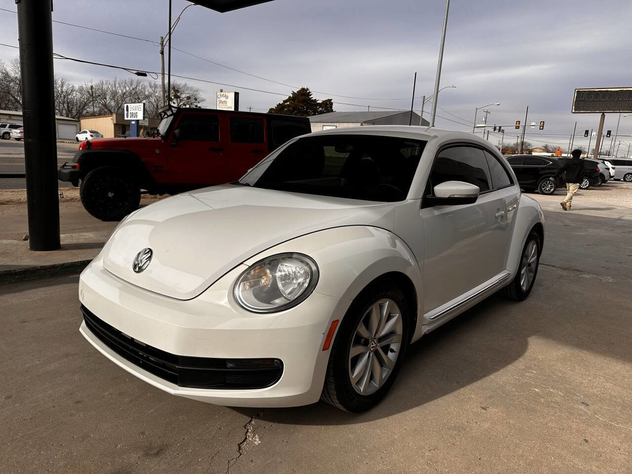Used 2012 Volkswagen Beetle 2.5 image 3