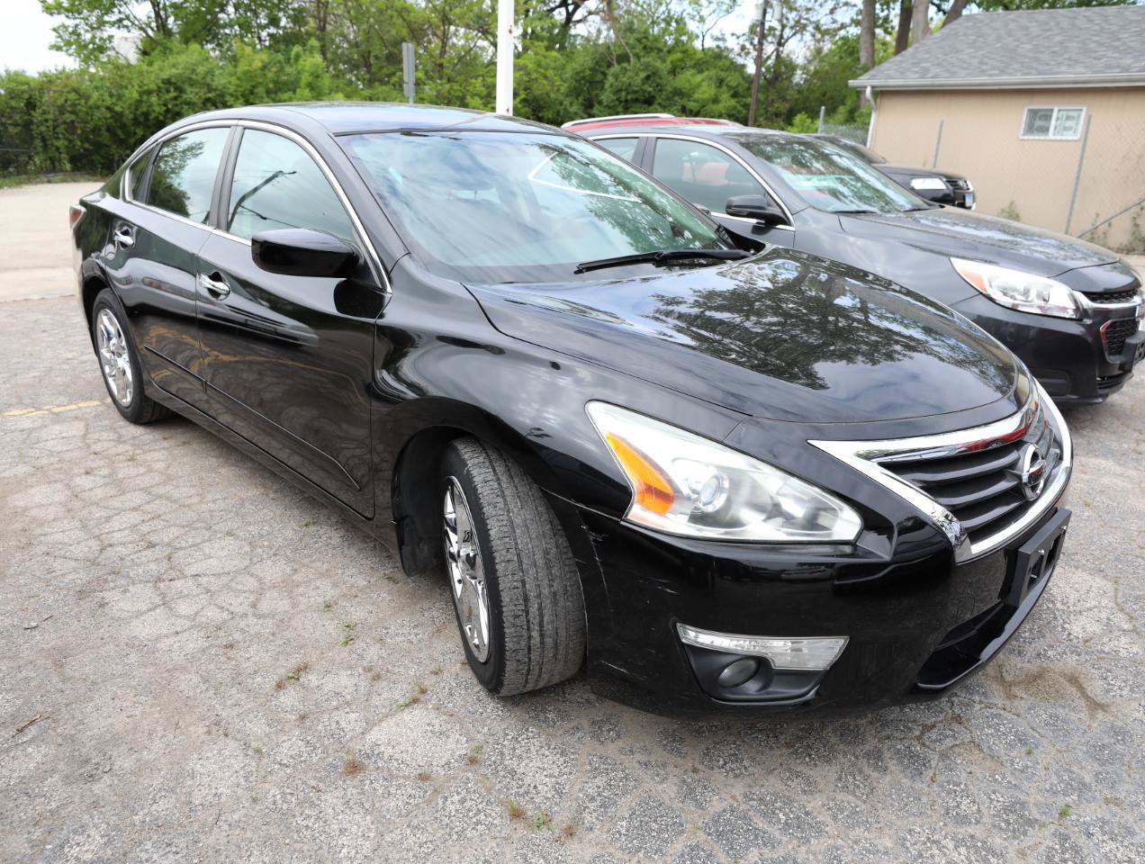 Used 2015 Nissan Altima 2.5 SV FWD image 4