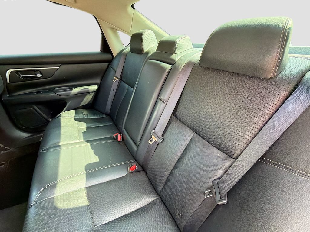 Used 2018 Nissan Altima 2.5 SL FWD image 12