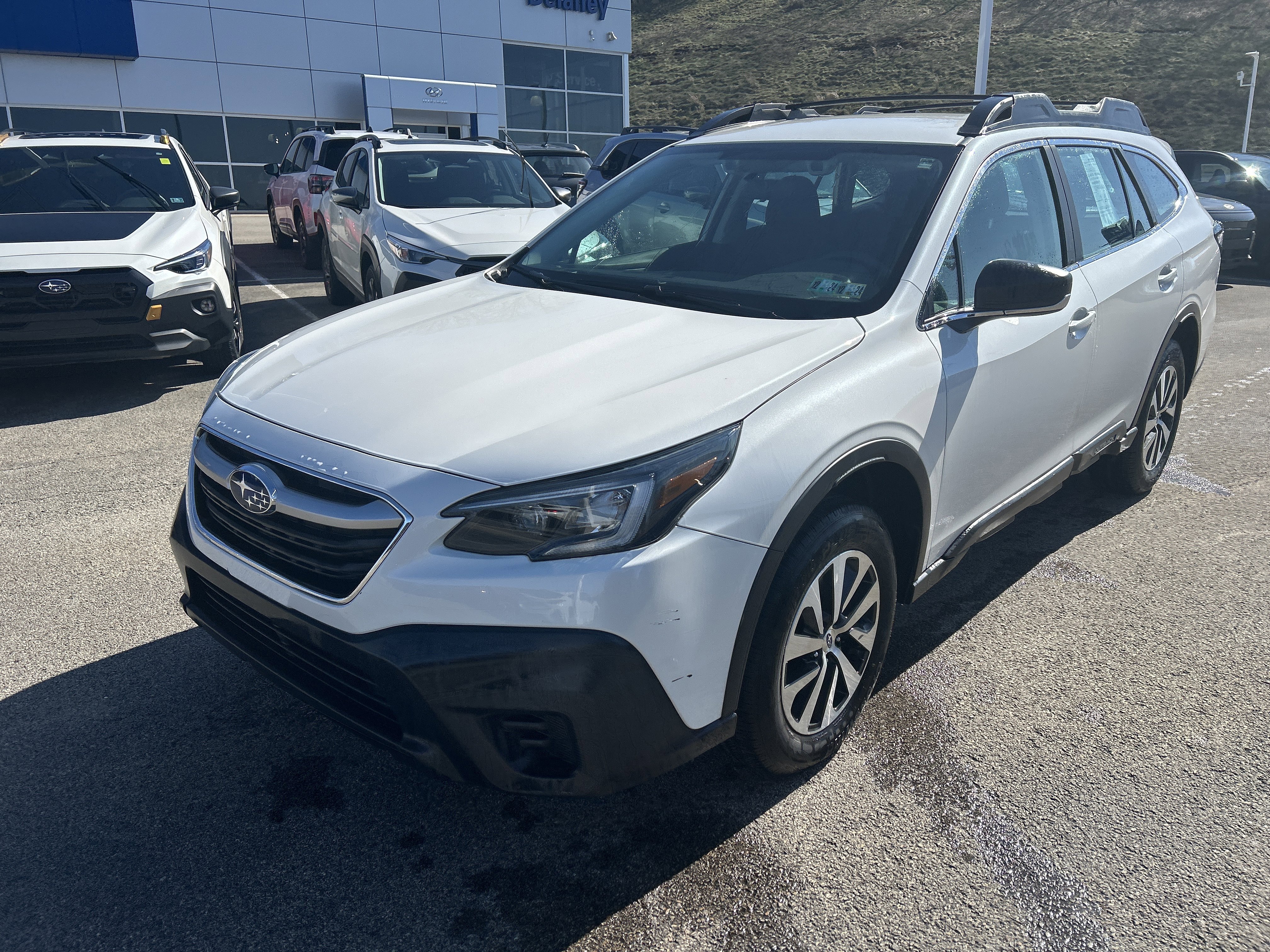 Used 2021 Subaru Outback 2.5i AWD/4WD image 22