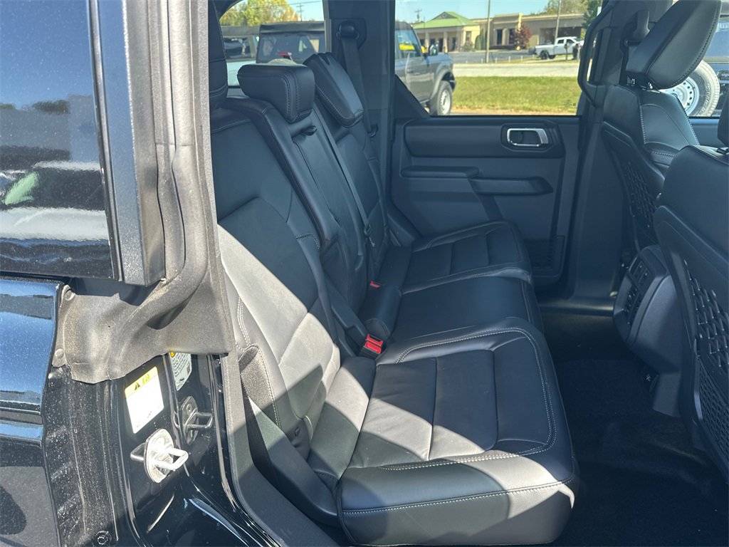New 2025 Ford Bronco Badlands image 14