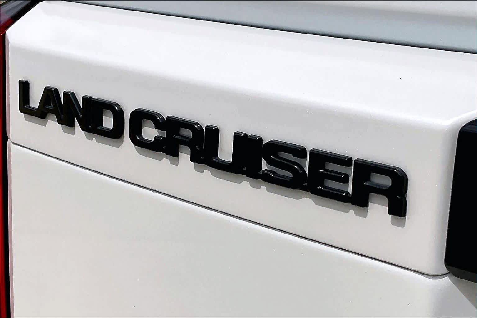 Used 2025 Toyota Land Cruiser w/ Premium Package AWD/4WD image 10