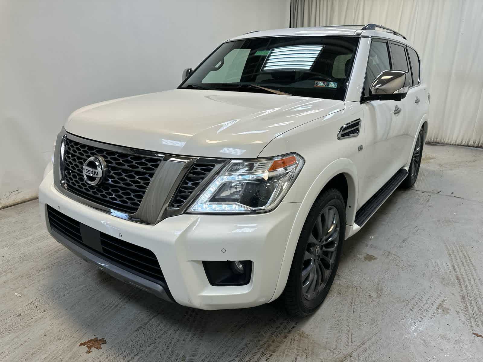 Certified 2020 Nissan Armada Platinum w/ Platinum Reserve Package AWD/4WD image 11
