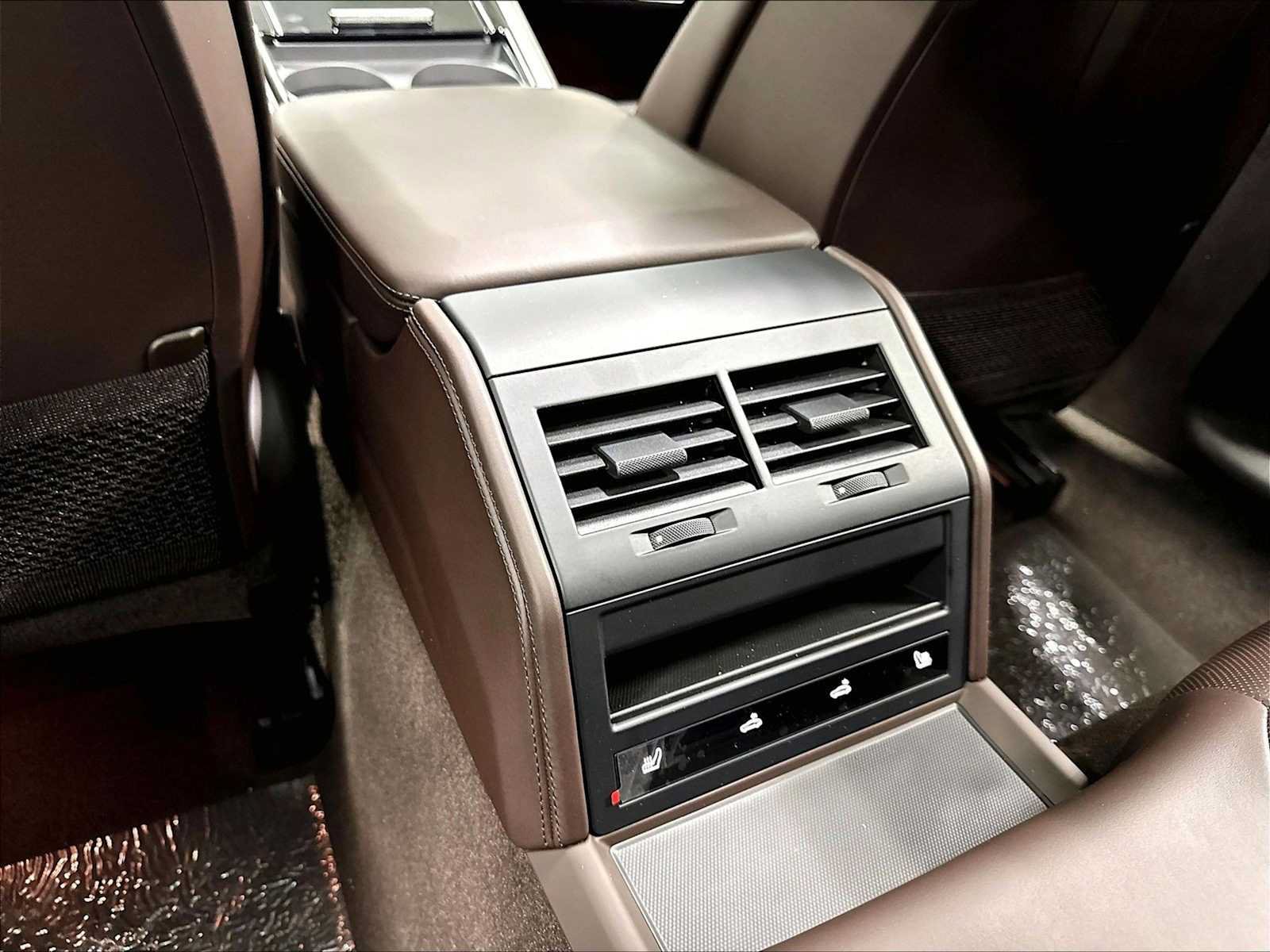 New 2026 Porsche Panamera 4 AWD/4WD image 39