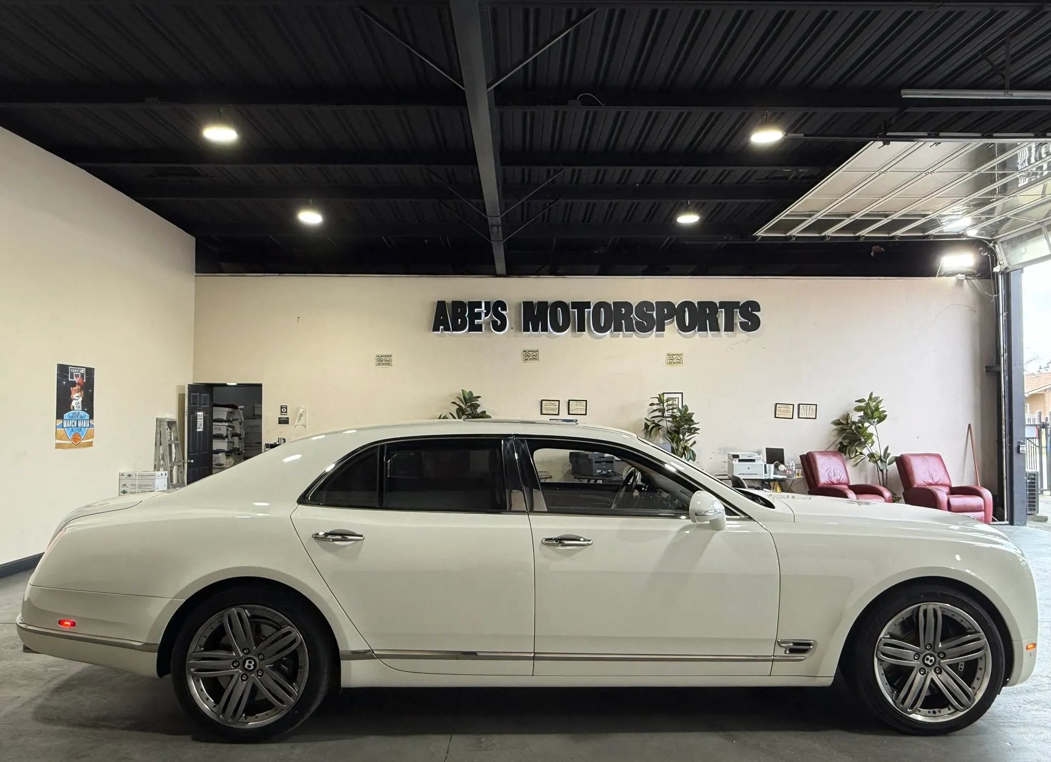 Used 2013 Bentley Mulsanne RWD image 7