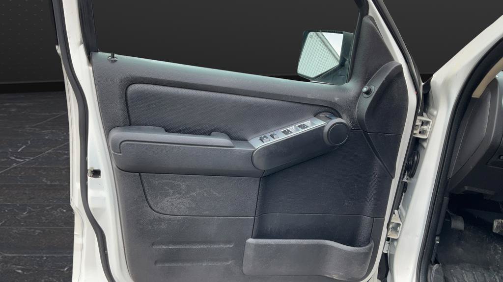 Used 2010 Mercury Mountaineer Premier AWD/4WD image 25