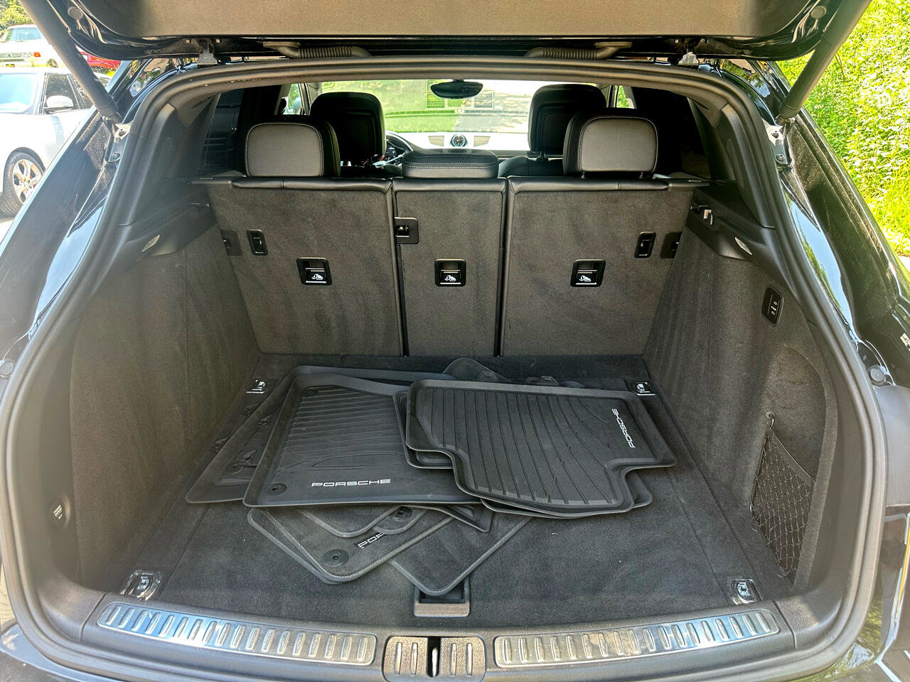 Used 2018 Porsche Macan Sport Edition image 16