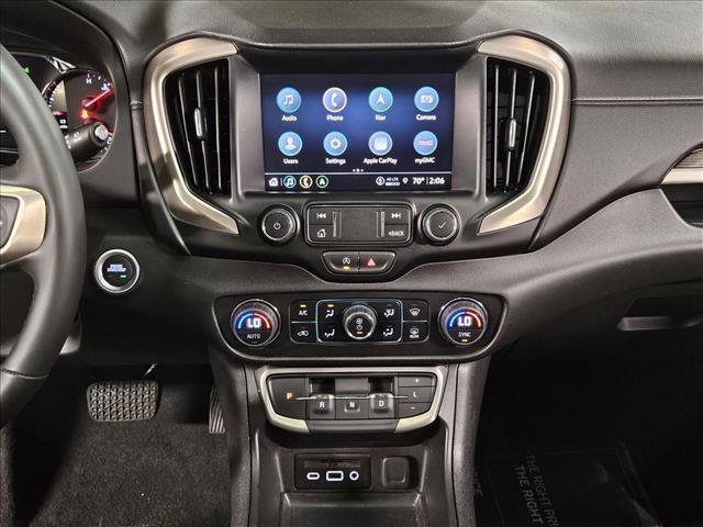 Used 2024 GMC Terrain Denali w/ Denali Premium Package image 14