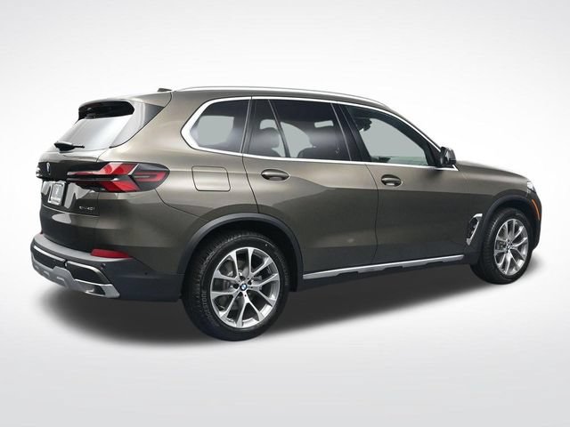 New 2026 BMW X5 xDrive40i w/ Premium Package AWD/4WD image 4