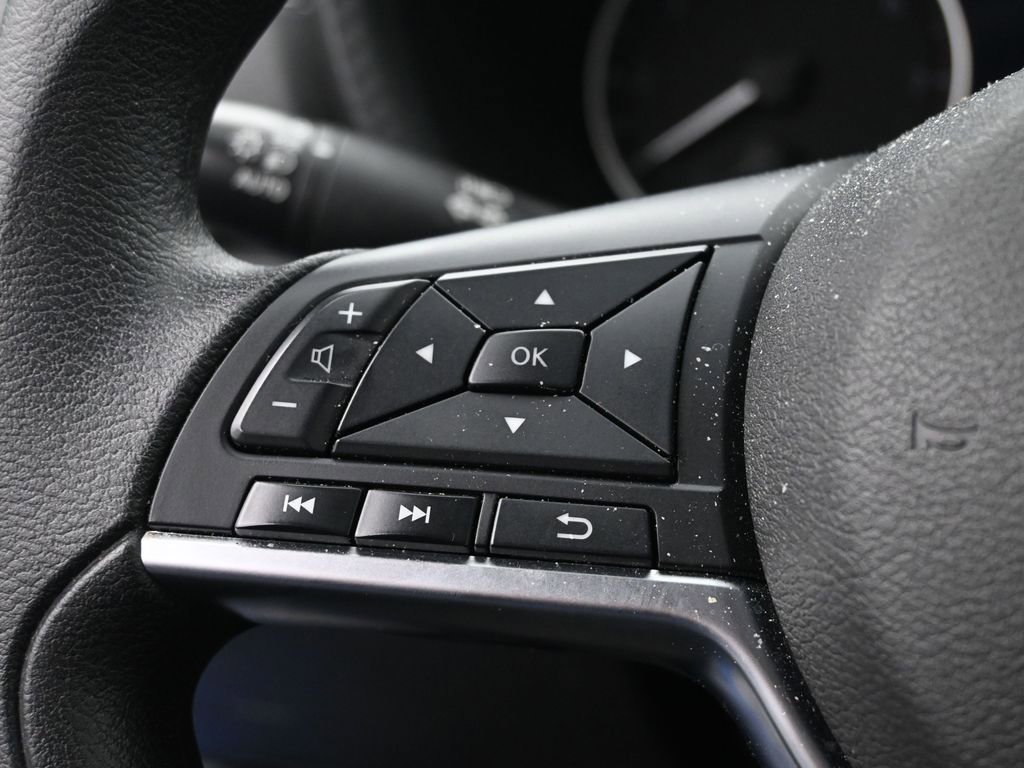 Used 2025 Nissan Sentra SV FWD image 24