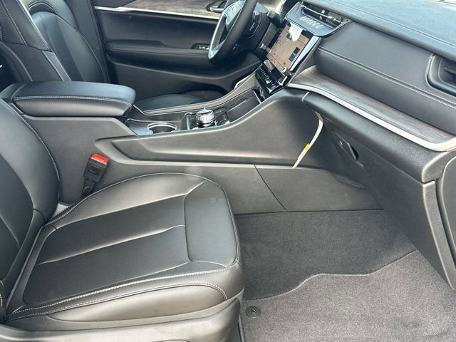 New 2026 Jeep Grand Cherokee Limited image 15