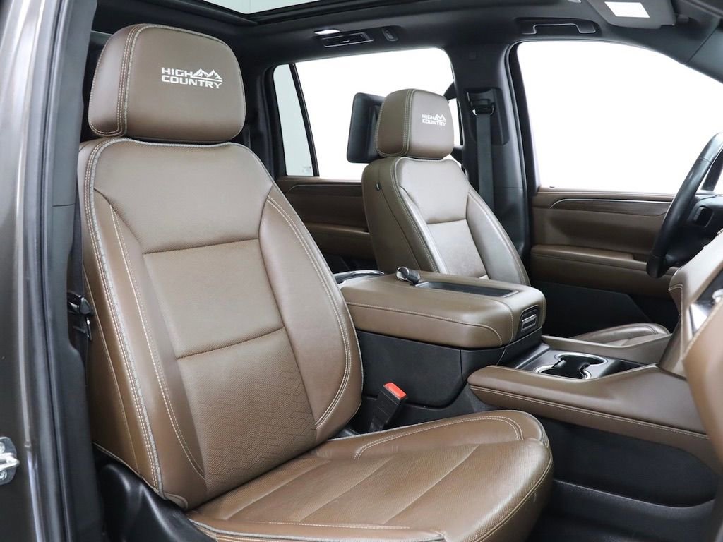 Used 2021 Chevrolet Suburban High Country image 33