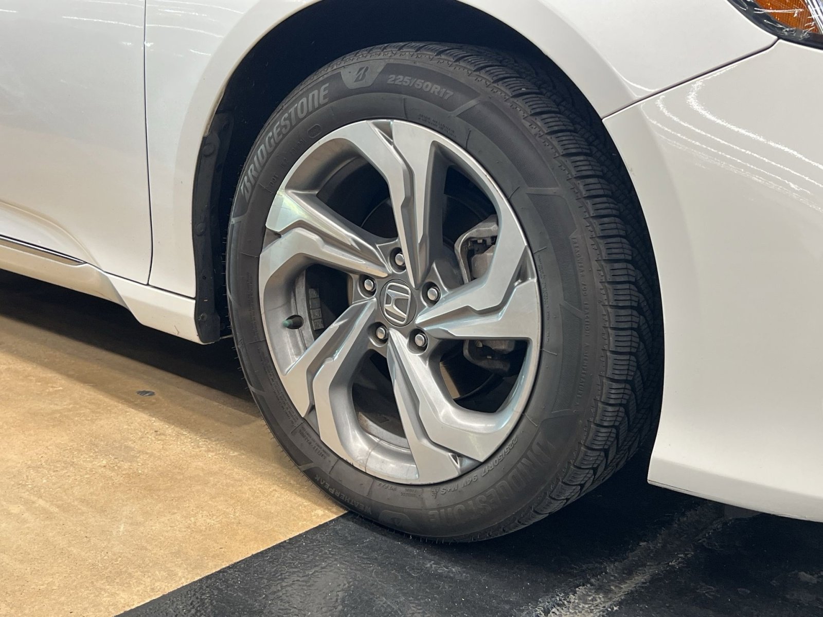 Used 2019 Honda Accord EX-L image 8