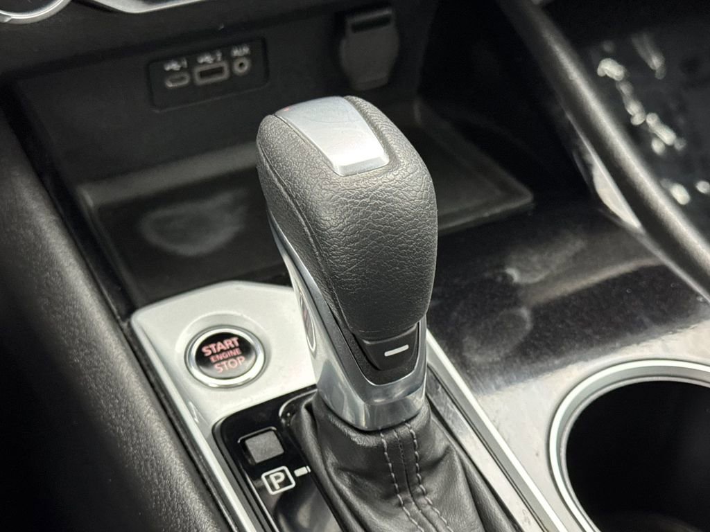 Used 2024 Nissan Altima 2.5 SV image 19