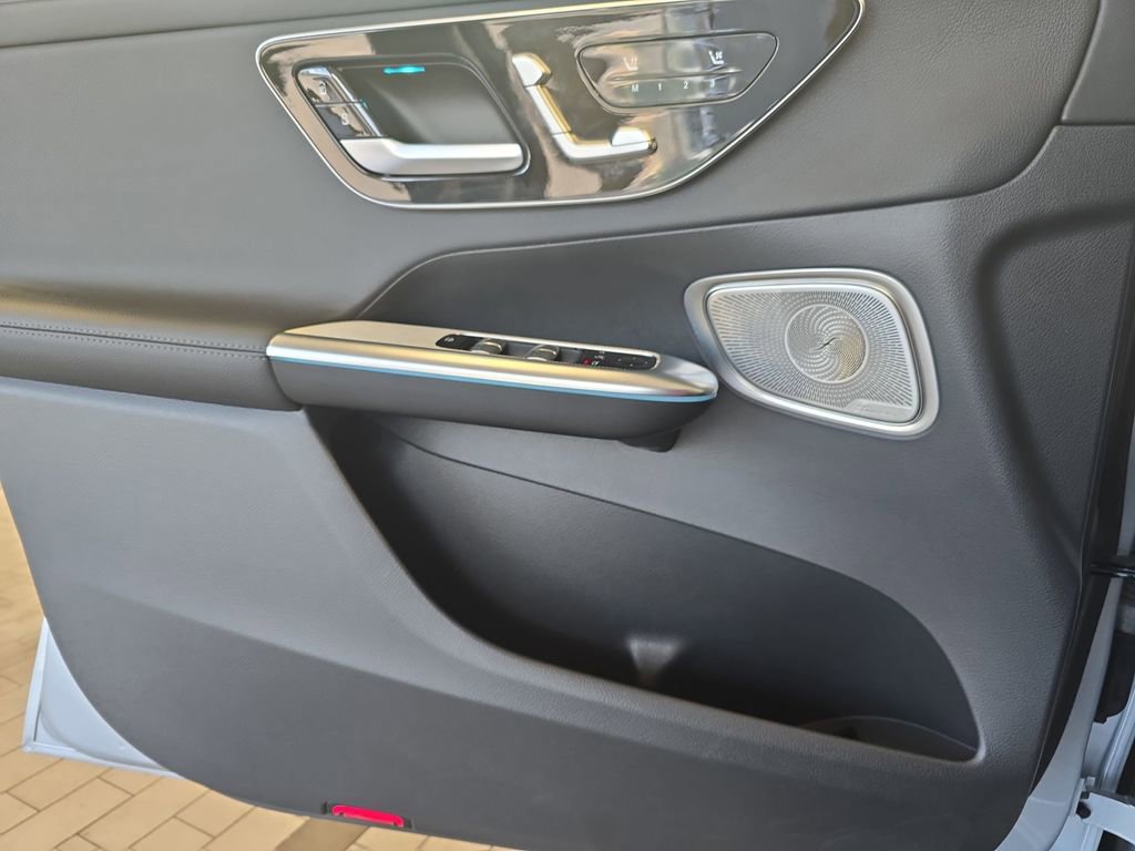 Certified 2023 Mercedes-Benz GLC 300 image 29