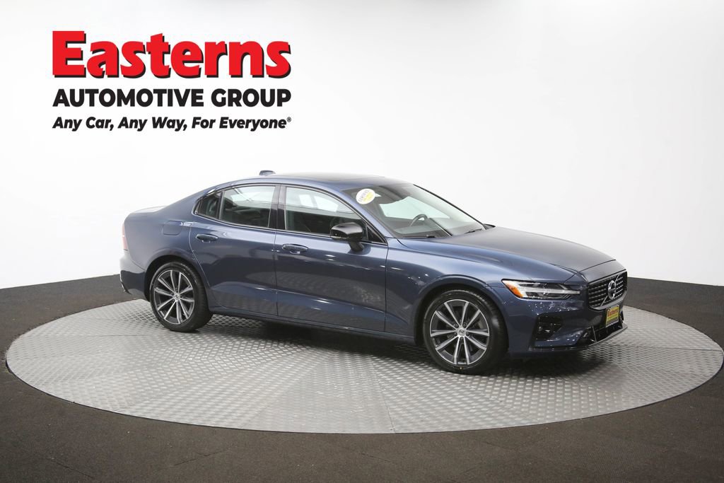 Used 2022 Volvo S60 B5 Momentum image 47