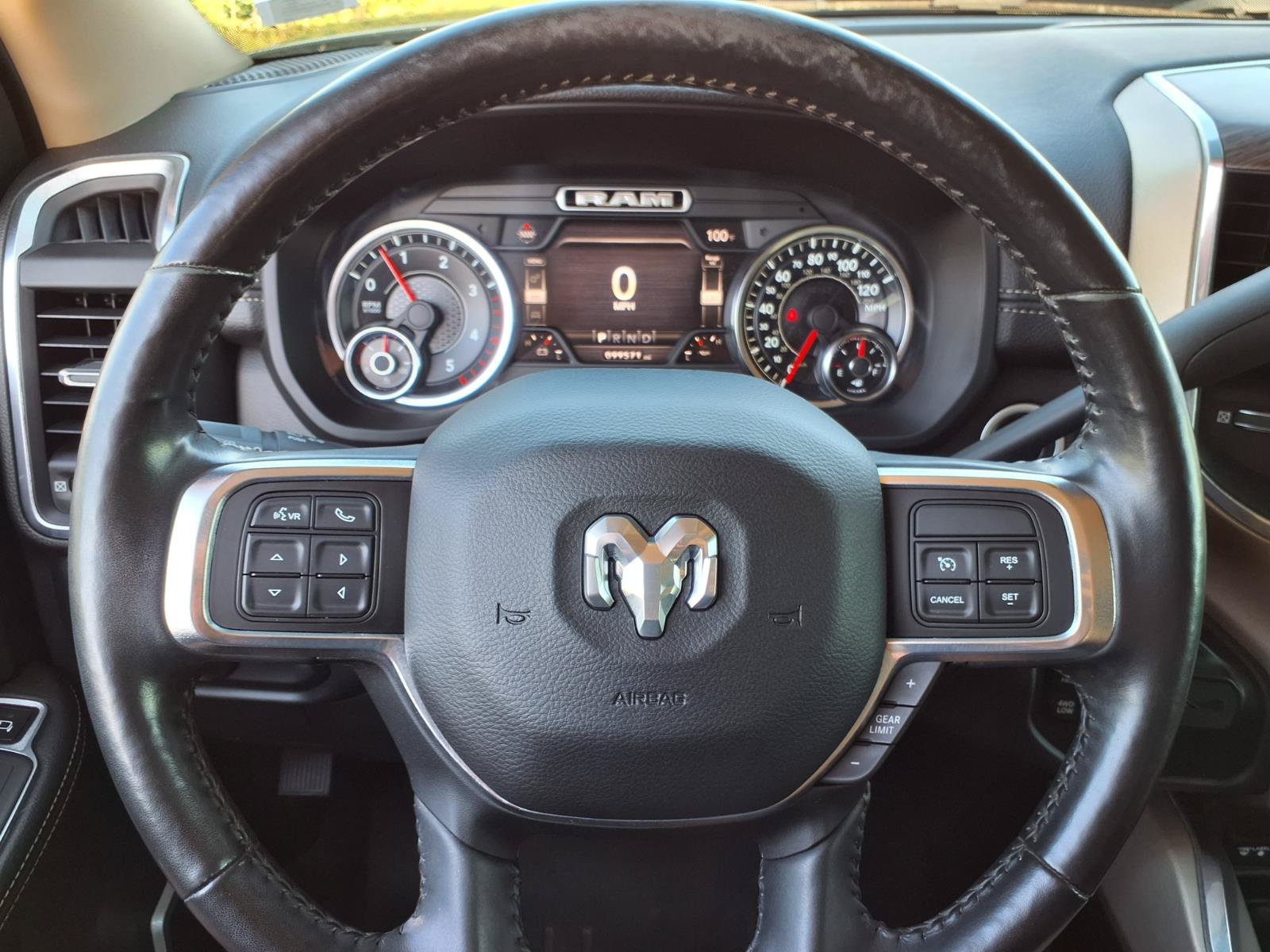 Used 2019 RAM 2500 Laramie AWD/4WD image 13