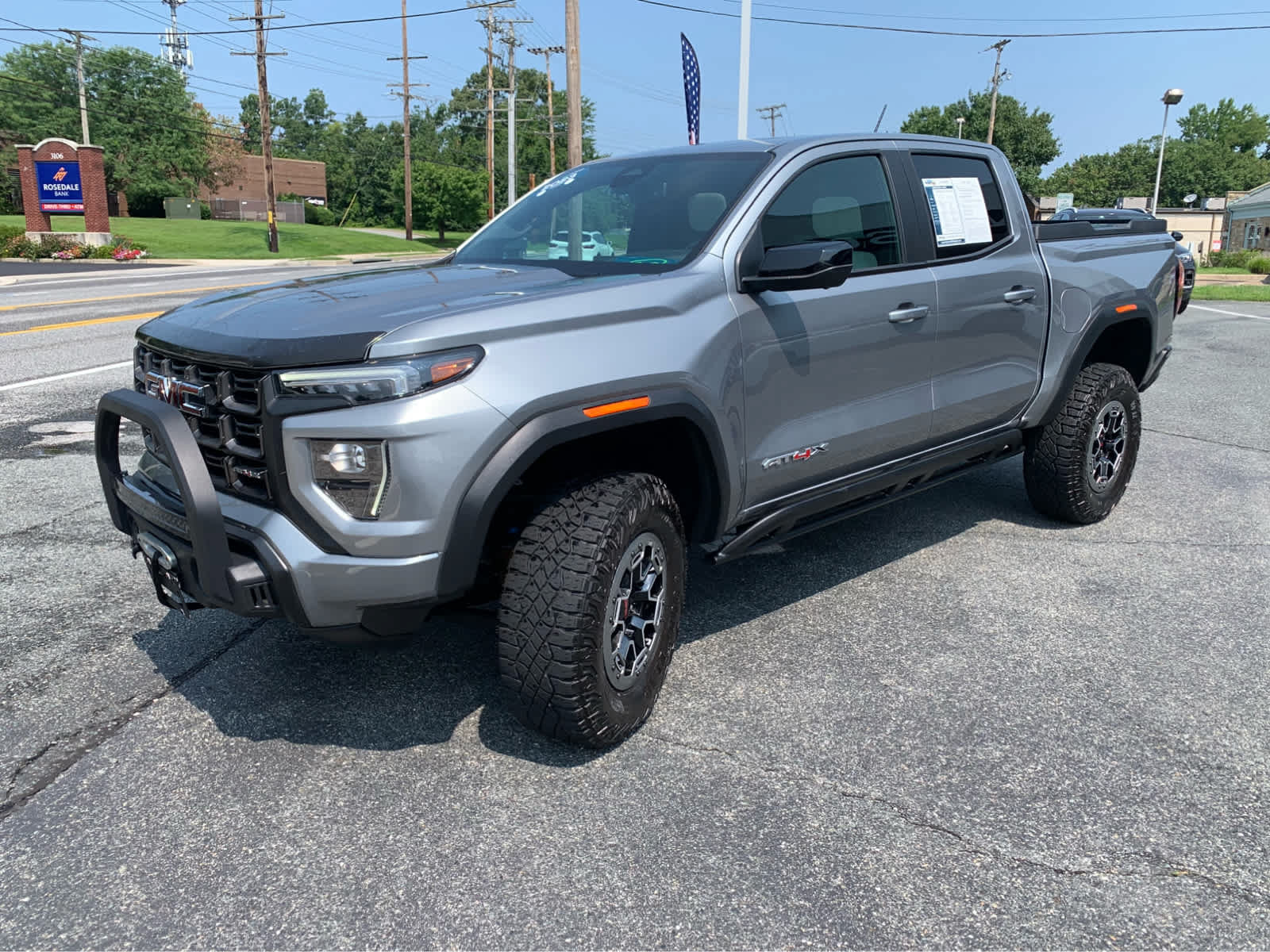 Used 2023 GMC Canyon AT4X w/ Edition 1 AWD/4WD image 3