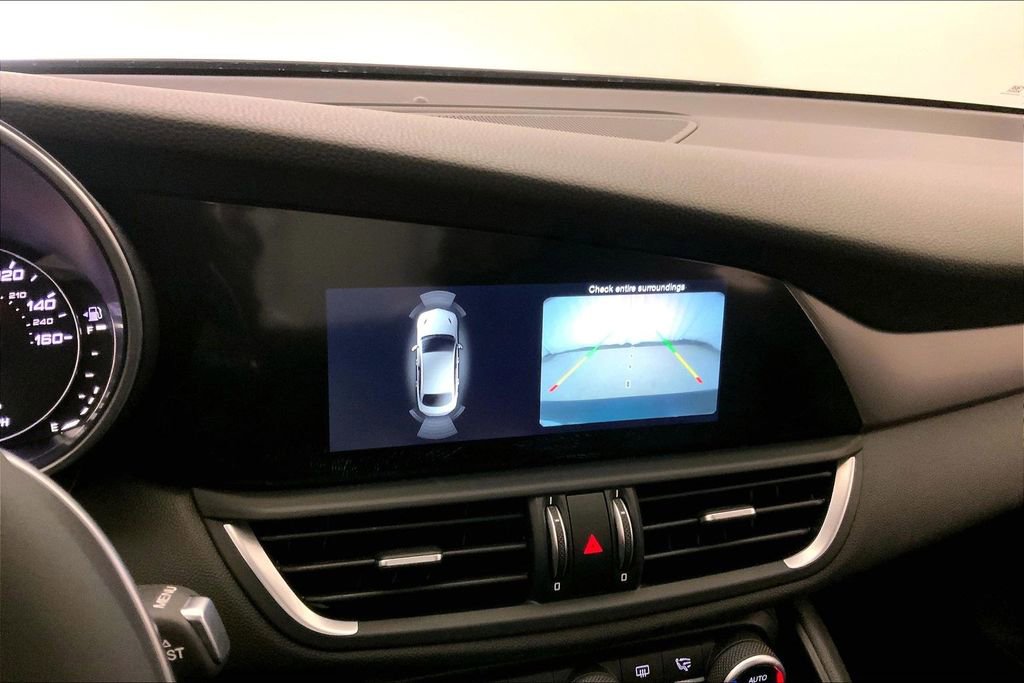 Used 2017 Alfa Romeo Giulia Ti w/ TI 19" Sport Package image 16