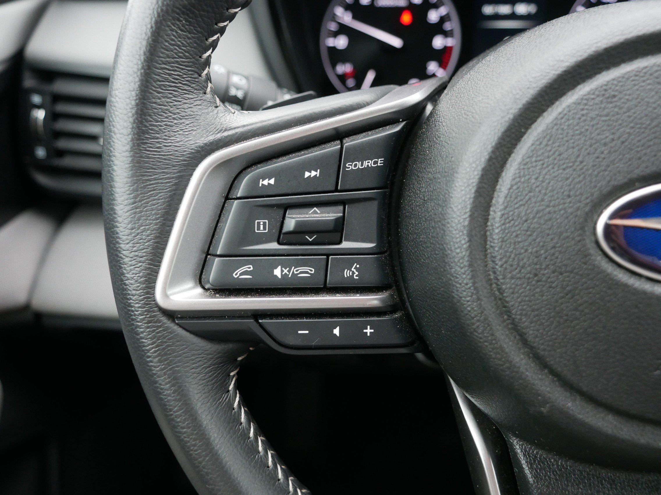 Certified 2025 Subaru Legacy Premium AWD/4WD image 31