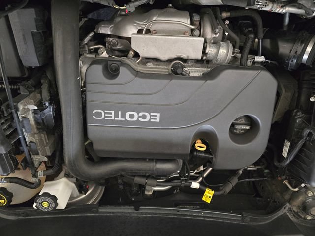 Used 2021 GMC Terrain SLT w/ LPO, Floor Liner Package AWD/4WD image 12