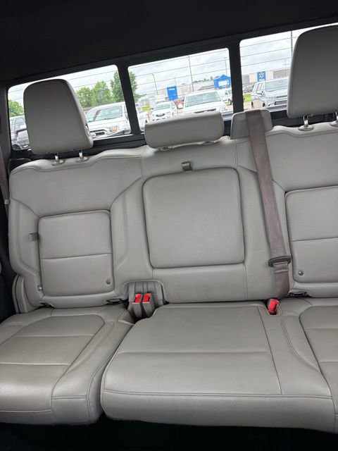 Used 2019 Chevrolet Silverado 1500 LTZ w/ LTZ Premium Package AWD/4WD image 23
