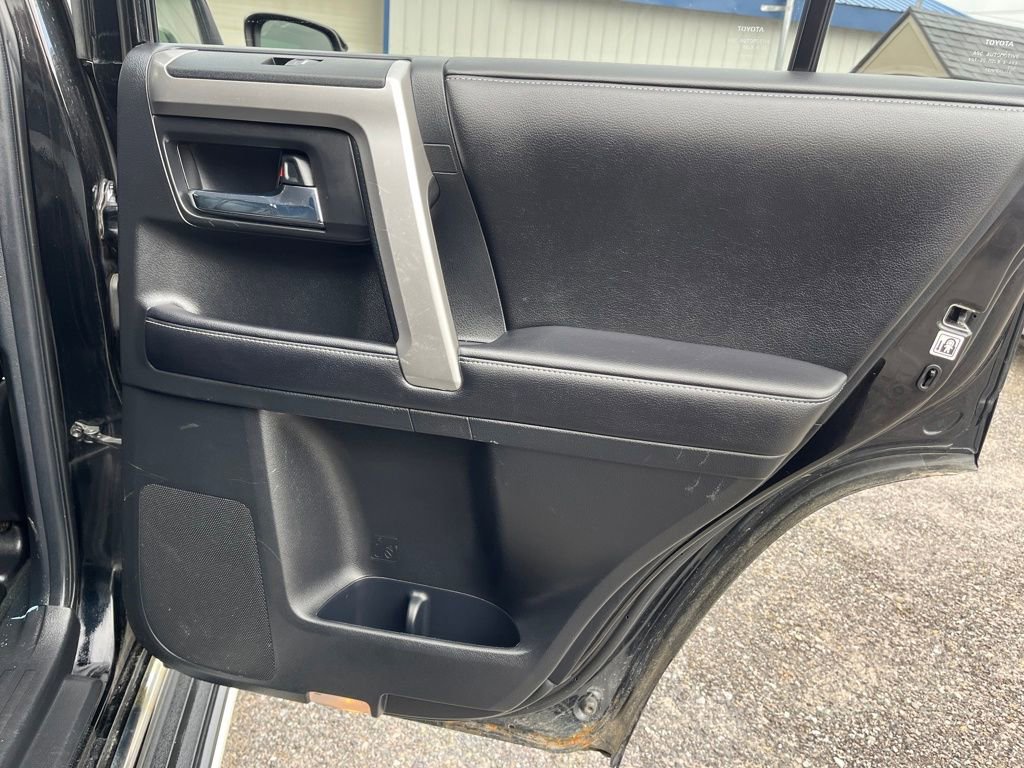 Used 2016 Toyota 4Runner Limited image 30