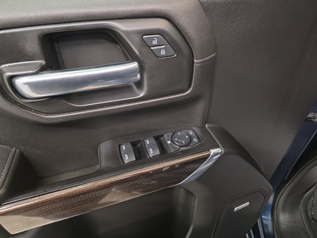 Used 2019 Chevrolet Silverado 1500 RST AWD/4WD image 17