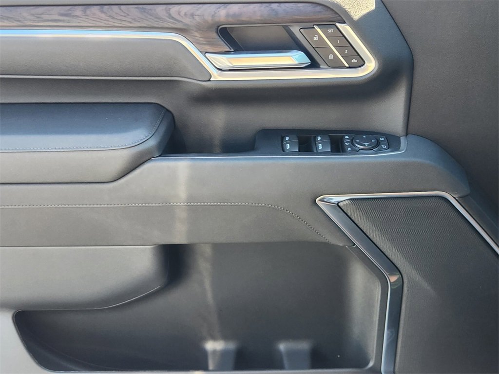 New 2026 GMC Sierra 3500 SLT image 22