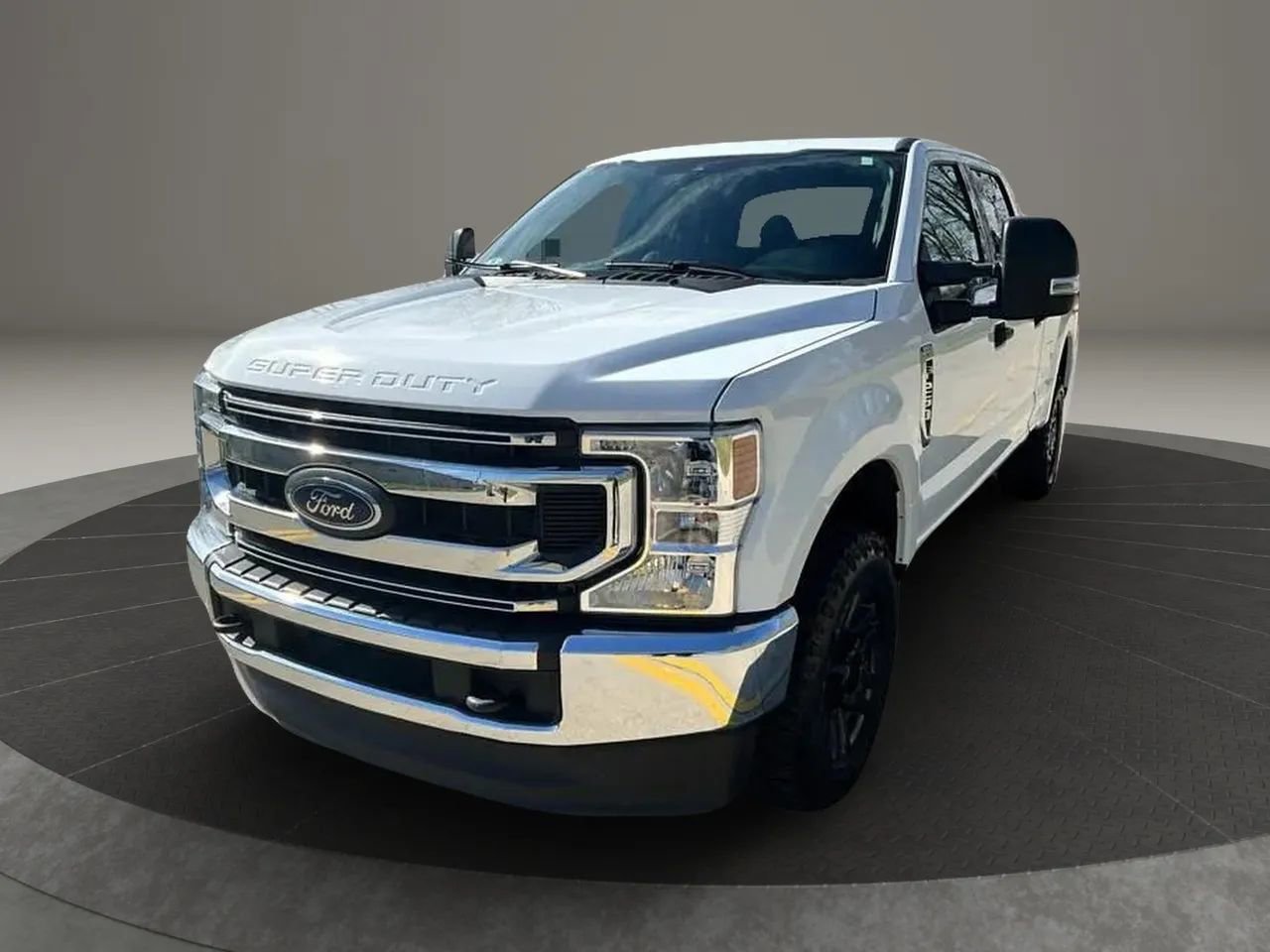 Used 2021 Ford F250 XLT image 1