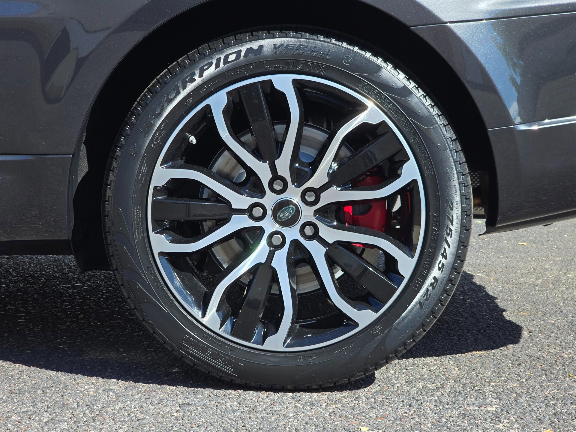 Used 2019 Land Rover Range Rover Sport HSE Dynamic image 38