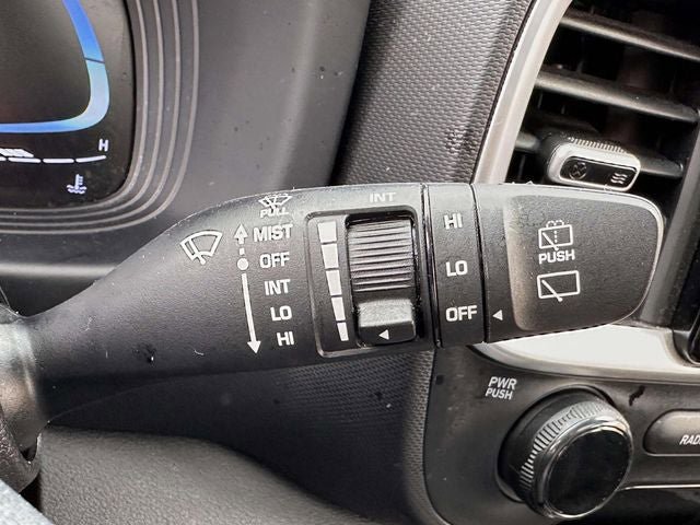 Used 2023 Hyundai Venue SEL image 35
