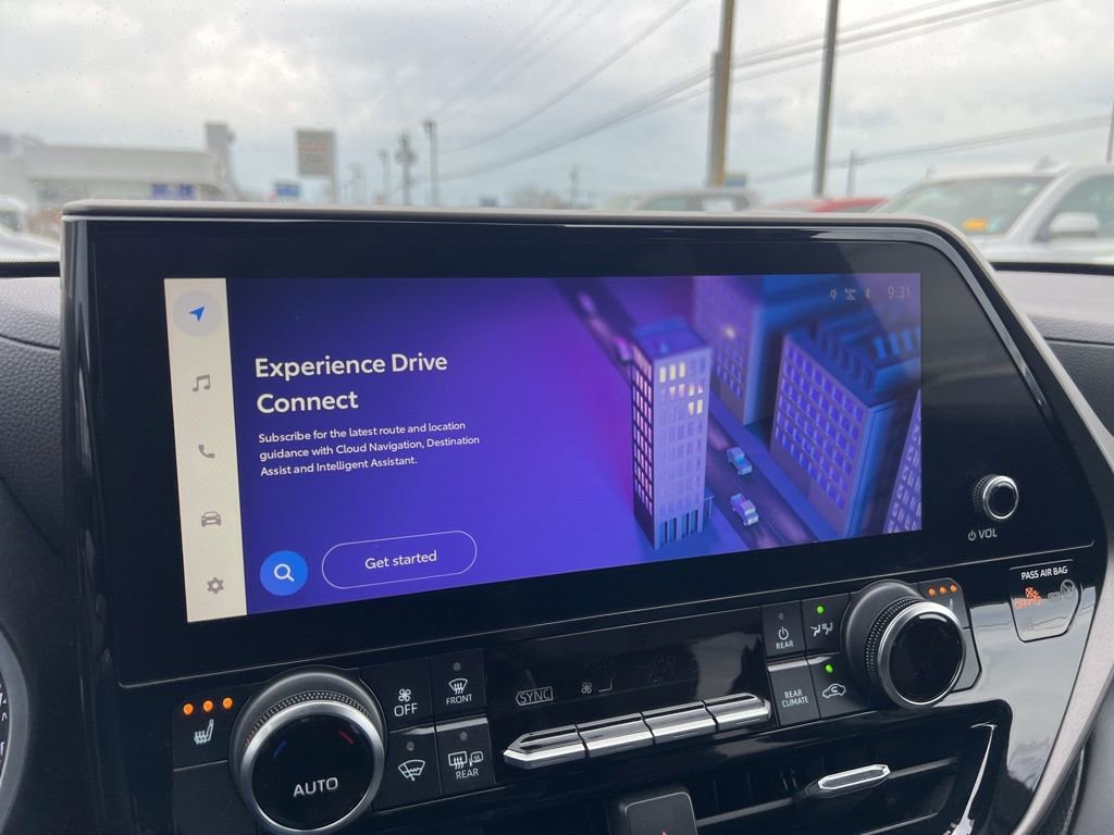 Used 2023 Toyota Highlander XLE image 13