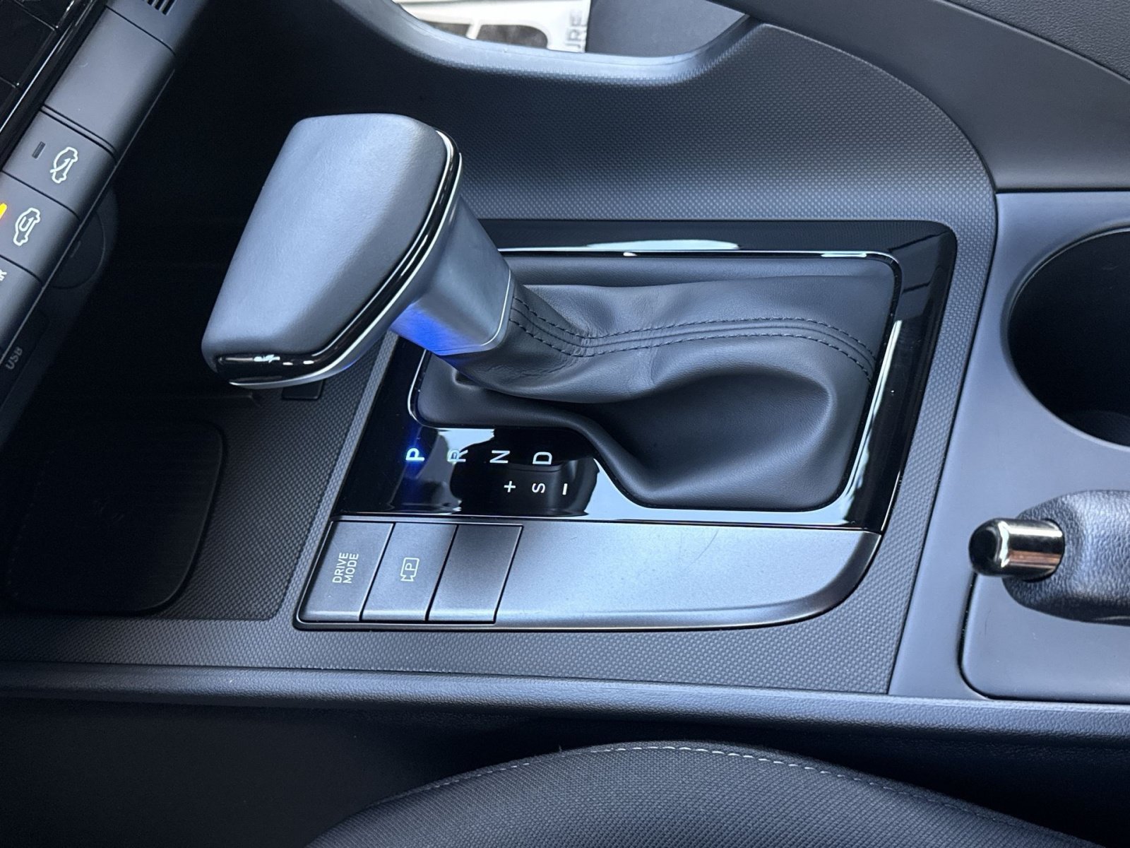 Certified 2026 Hyundai Elantra Sport FWD image 22