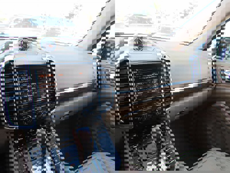 Used 2013 Porsche Cayenne image 12