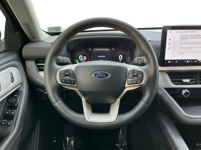 Certified 2025 Ford Explorer Active w/ Active Comfort Package AWD/4WD image 13