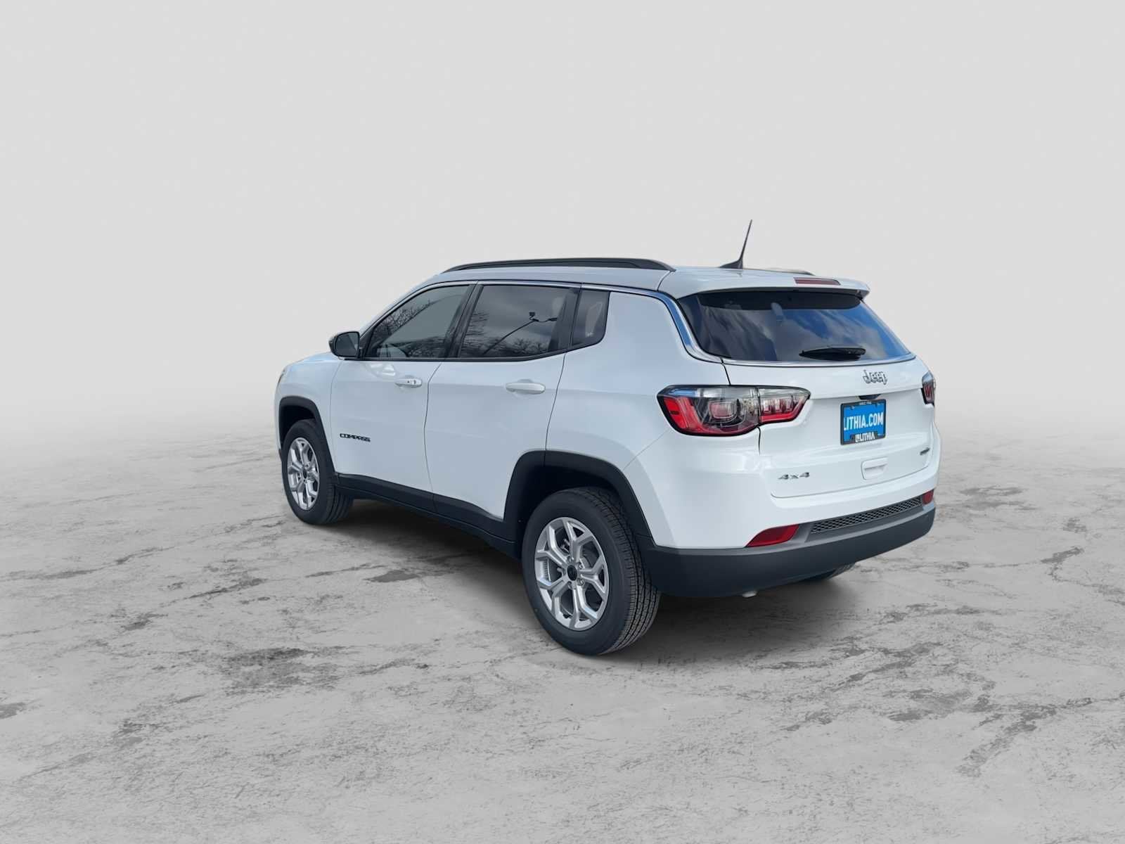 New 2026 Jeep Compass Latitude image 6