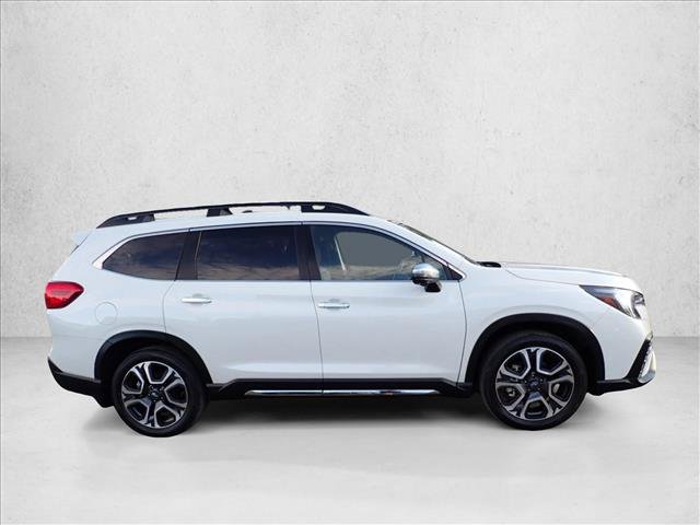 Used 2023 Subaru Ascent Touring AWD/4WD image 5