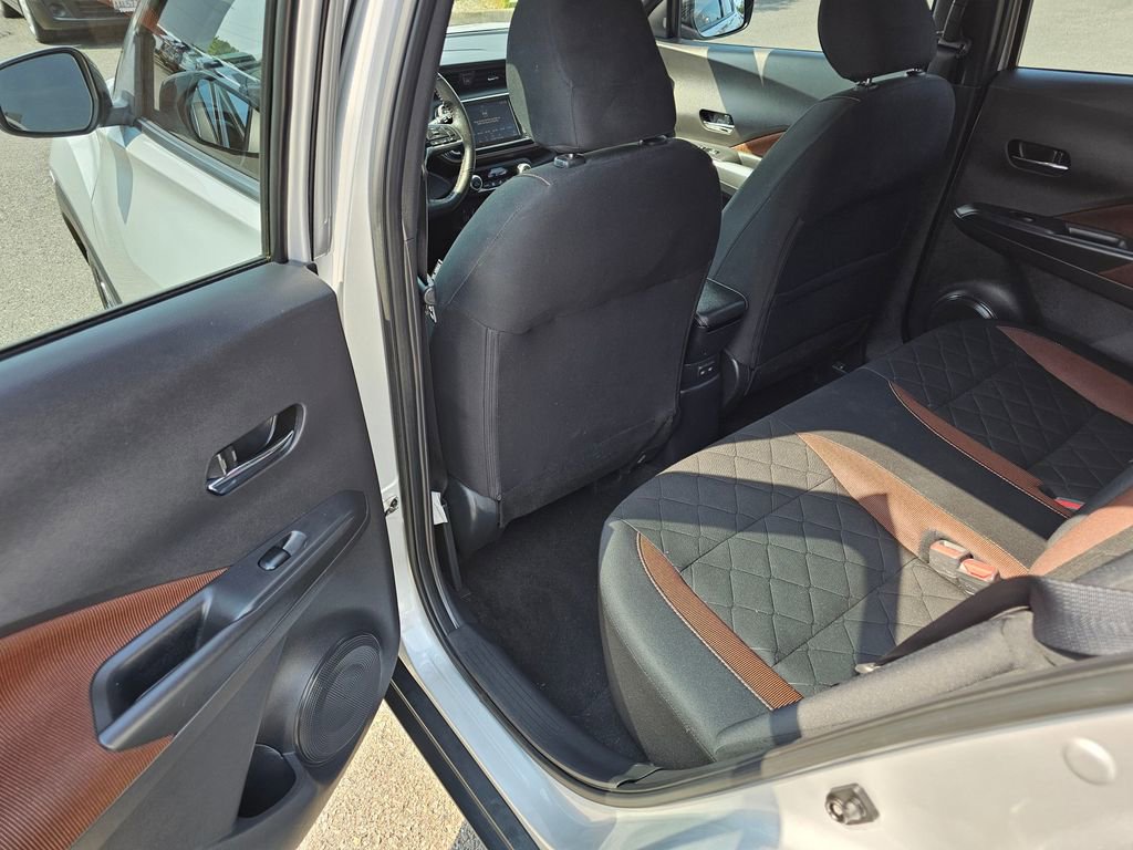 Used 2020 Nissan Kicks SR image 9