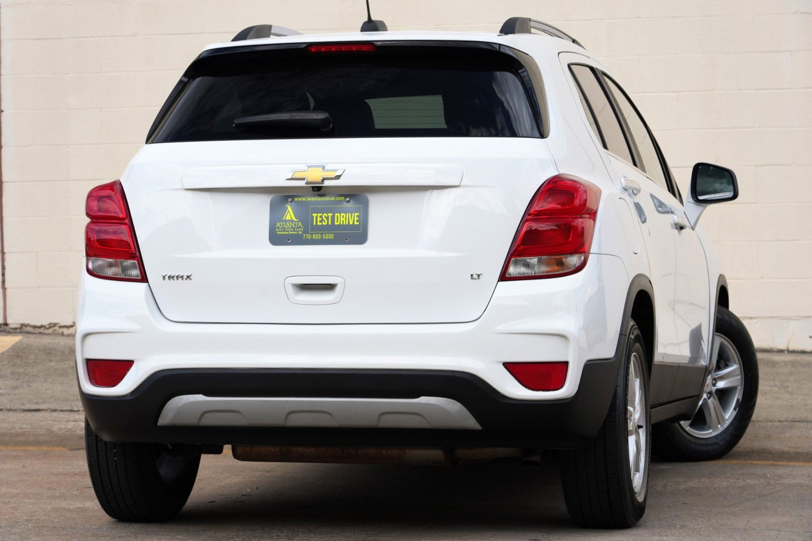 Used 2019 Chevrolet Trax LT w/ LT Convenience Package FWD image 4