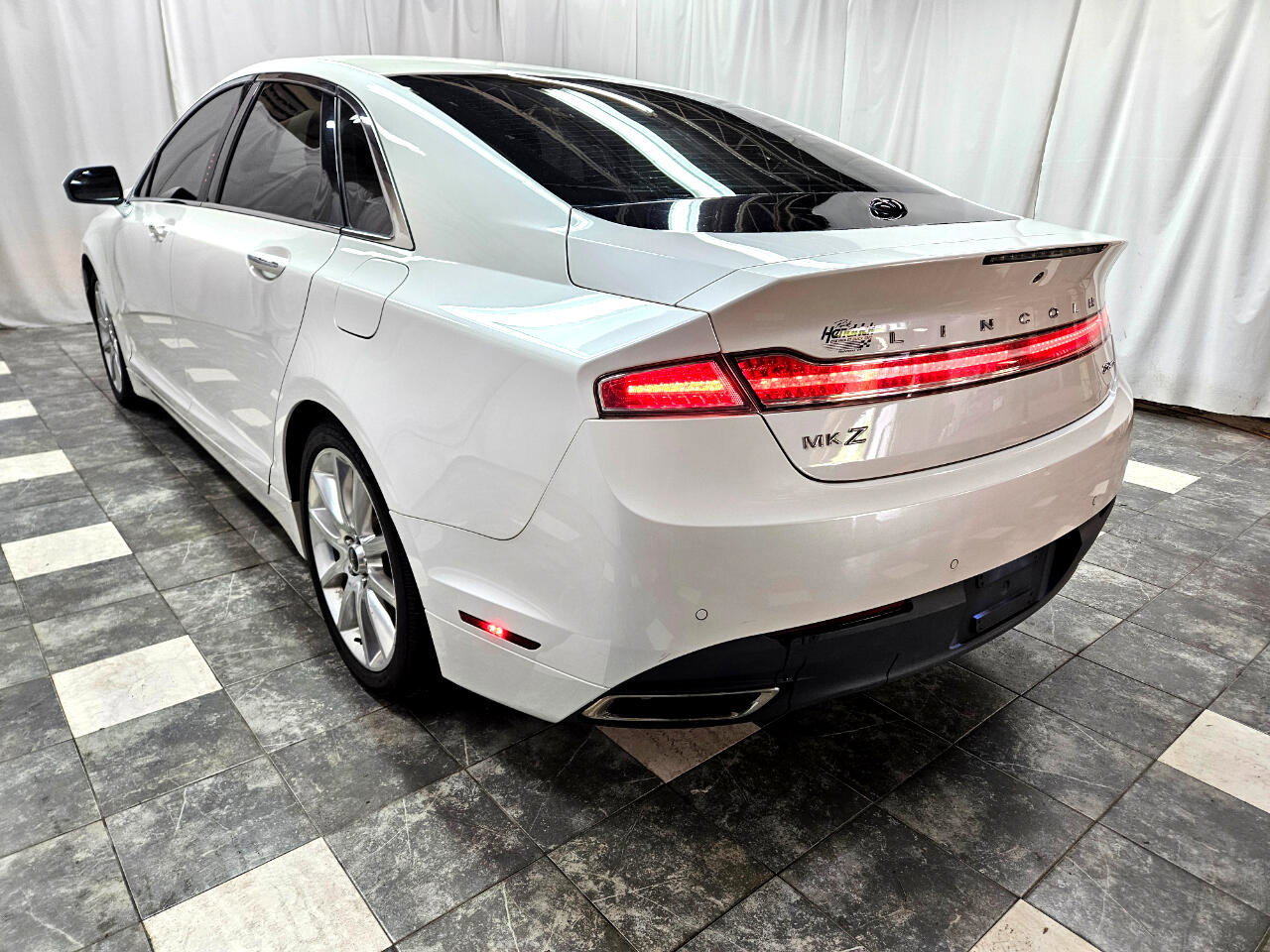 Used 2016 Lincoln MKZ image 6